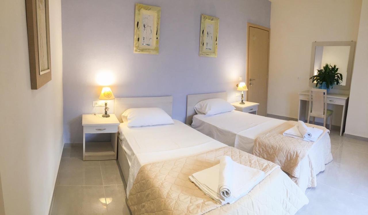The Central Suites Kassiopi Exterior foto