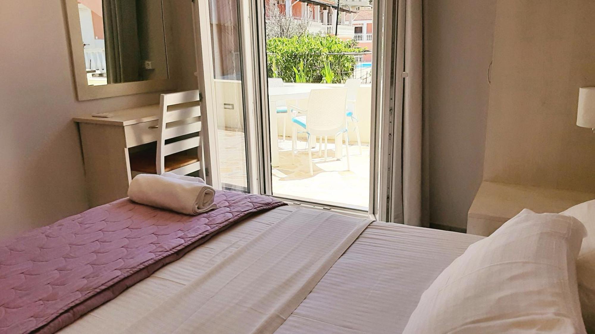 The Central Suites Kassiopi Exterior foto
